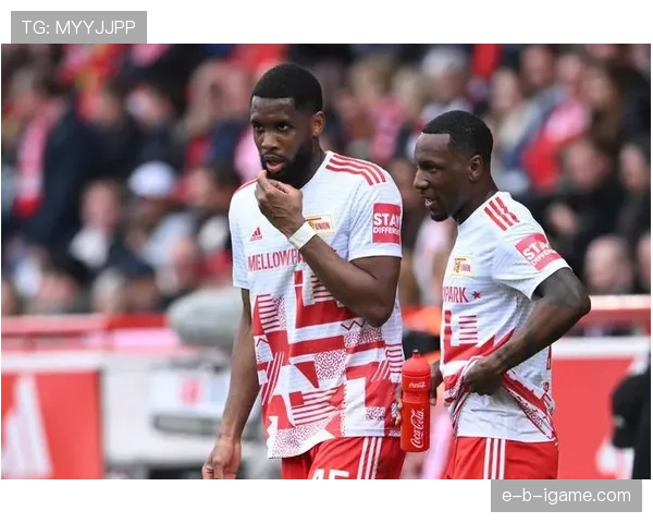 德甲积分榜次席争夺激烈,多队竞争第二名位置 德甲积分榜次席争夺激烈,多队竞争第二名位置