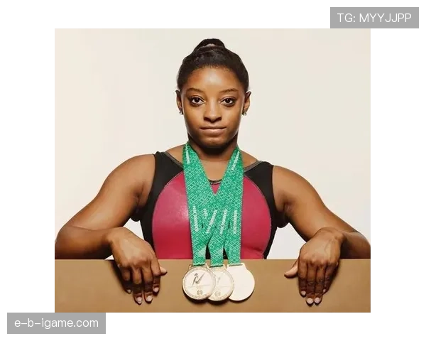 拜尔斯训练室一角堆满奢侈品，跟她比赛的运动员直接蒙了眼睛