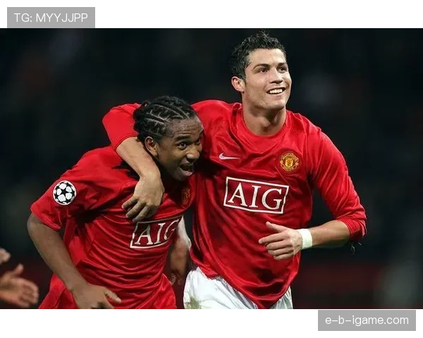 埃琳·安德森训练完直接啃鸡腿？这自律人设有点扛不住啊